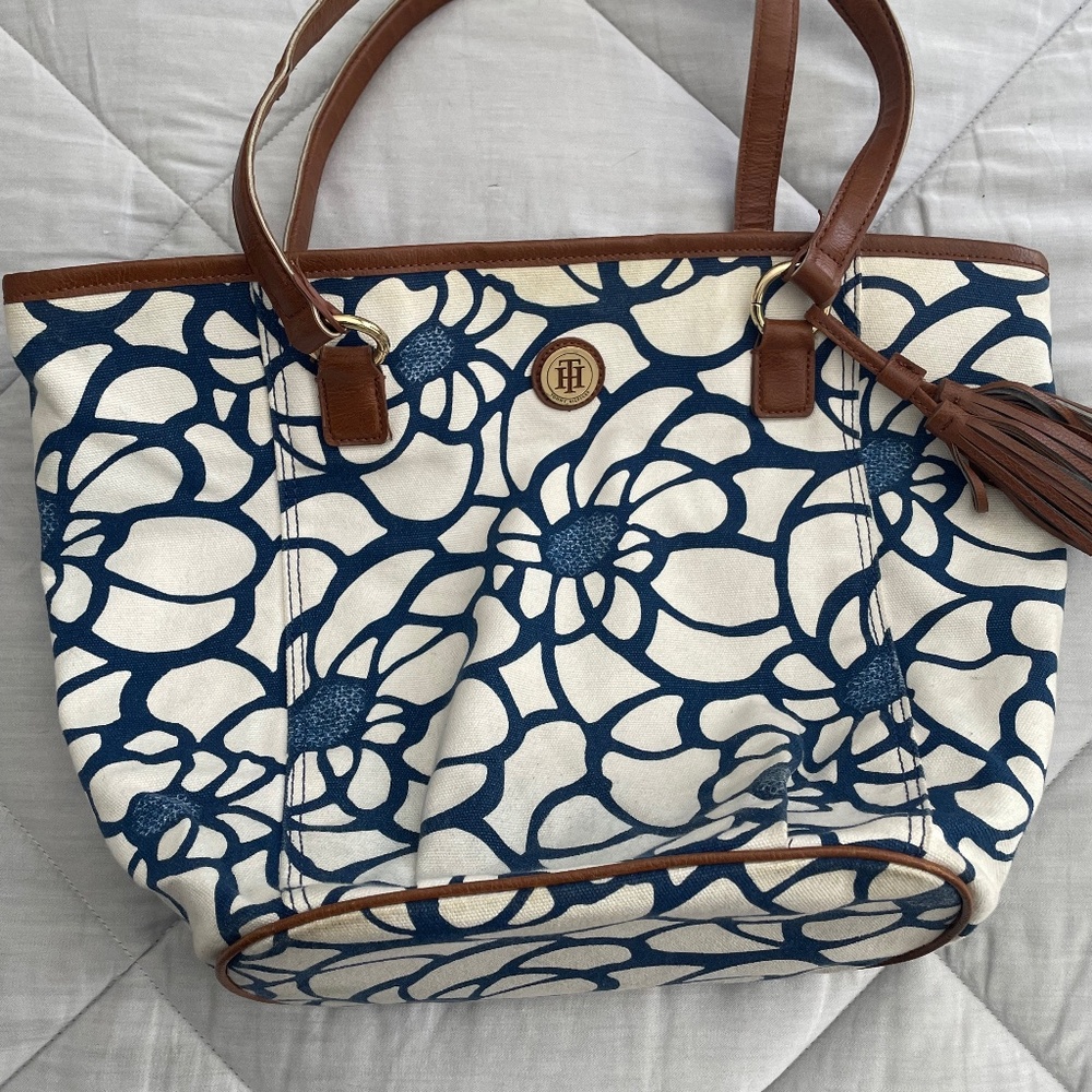 Tommy Hilfiger tote/purse